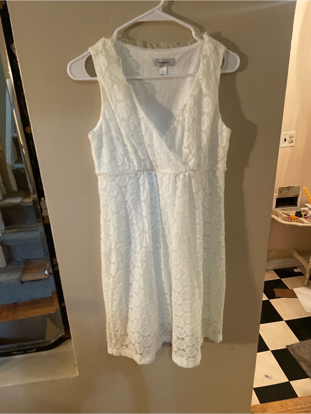 dressbarn White Lace Sleeveless V-Neck knit Dress